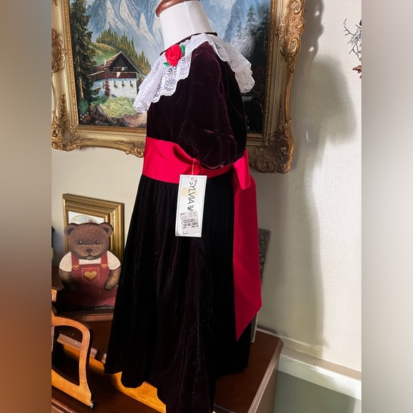 ❤️ Rare Vintage Sylvia Whyte
Velvet Lace Collar Dress Girls
Size 6 NWT 68.00 - Picture 3 of 6